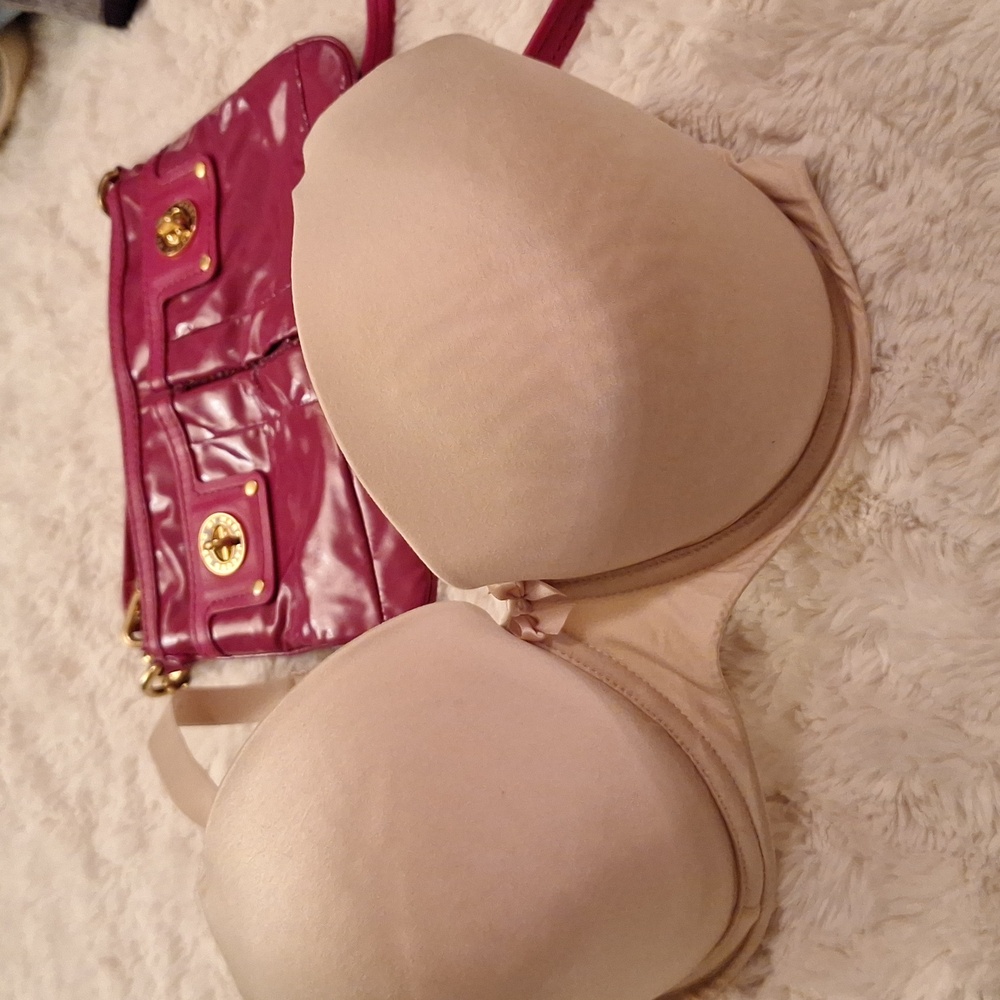 Pre-owned Gilligan & Omalley Nursing t-shirt bra 34DDD Beige